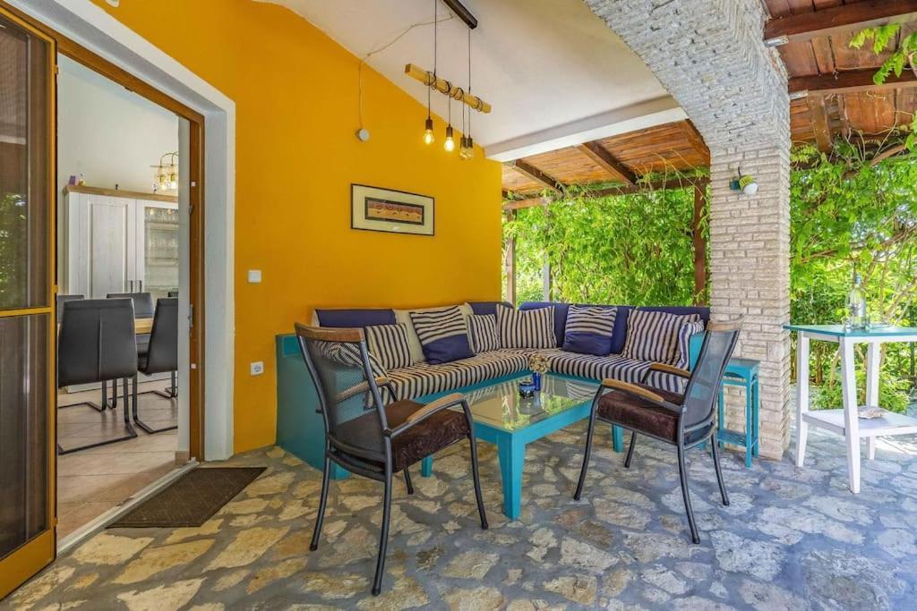 Istriensonne 0179 - Villa Romantika Mit Pool Ližnjan Εξωτερικό φωτογραφία